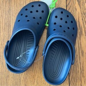CROCS Classic Clogs in Navy Blue M7/W9 eur 39-40 NWT